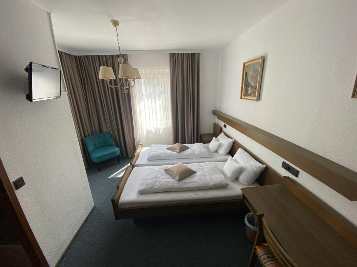 Altes Tor Hotel Filsen Exterior photo